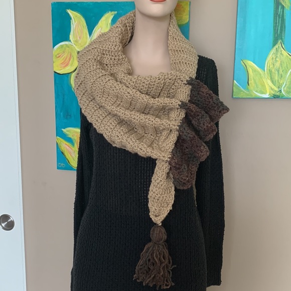 Womens scarf - Picture 3 of 8